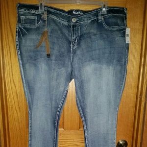 Plus size skinny jeans